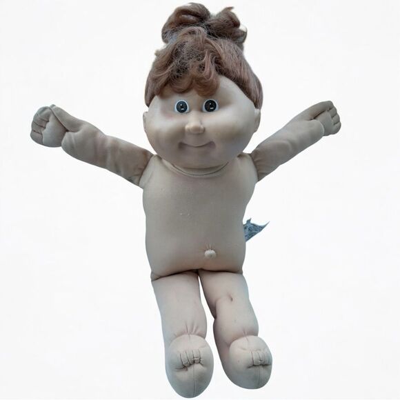 Cabbage Patch Kid 1983 Doll – Signed Xavier Roberts – Vintage Collectible - Picture 1 of 17